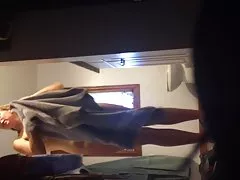 Горячая порно онлайн видео жены жена после душа