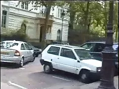 Порно видео онлайн трахнул спящую Лес