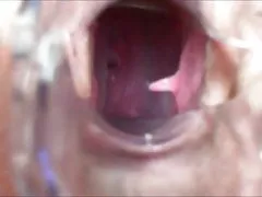 Крупным смотреть видео порно девичники планом влагалище