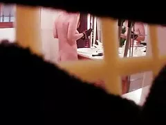 Порно русское в очках онлайн Скрытая камера - Зрелые 55 лет попали в ванной